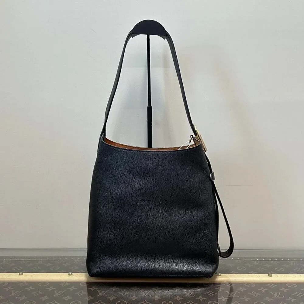 Louis Vuitton Women Pre-Loved Bag Very Good Condition